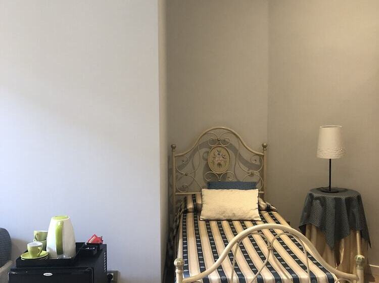 اتاق راحتی سه تخته, Giappone