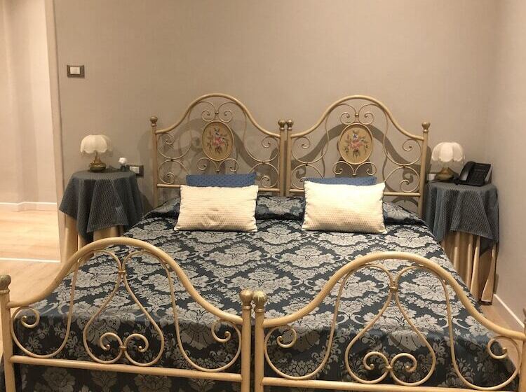 اتاق راحتی سه تخته, Giappone