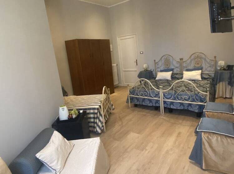 اتاق راحتی سه تخته, Giappone