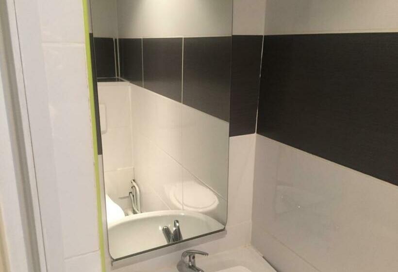 اتاق استاندارد یک نفره, Hôtel De L Europe