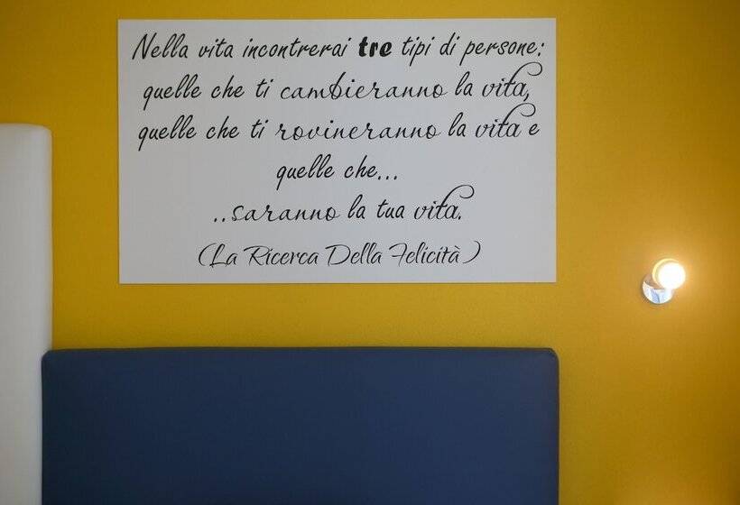 غرفة قياسية, La Favorita