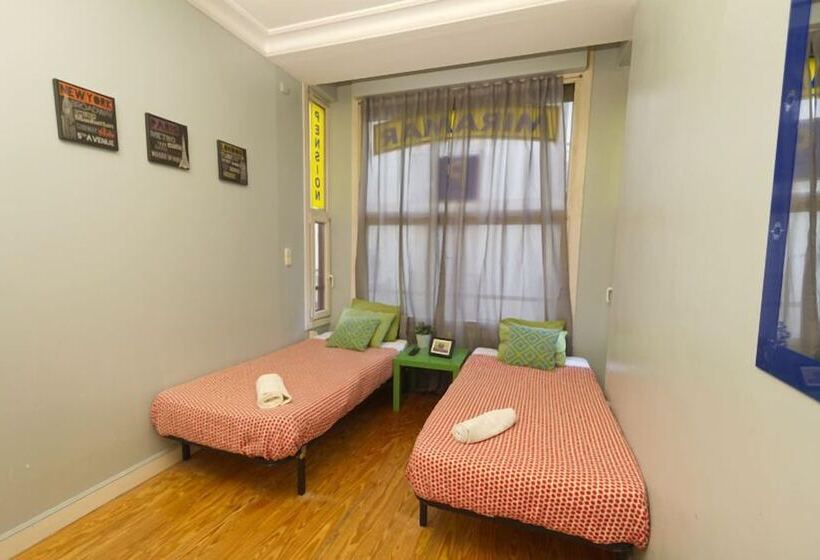 スタンダード４人部屋, Pensión Goiko