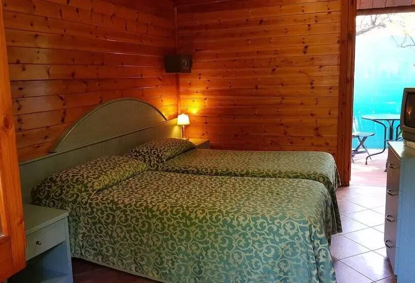 بنگله اقتصادی, Residence Villaggio Verde