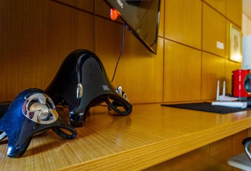 Апартаменты 1 Спальня, Premier Residence