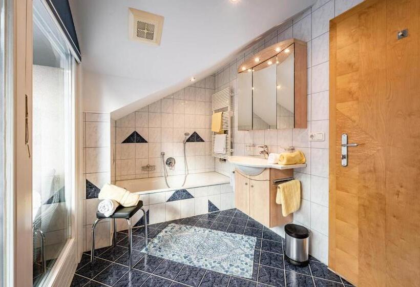 דירה בת חדר שינה 1 עם מרפסת, Gästehaus Wiesengrund & Apart Sporer