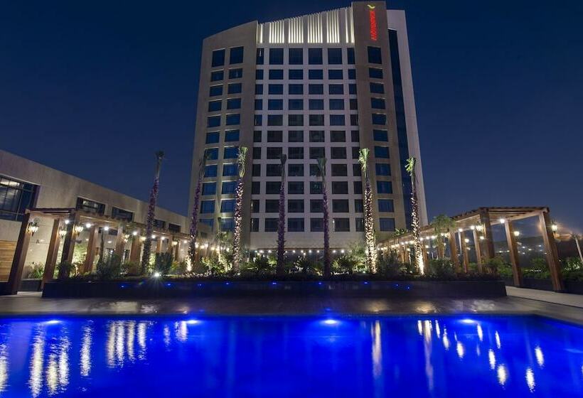 Апартаменты Deluxe 2 Спальни, Movenpick Hotel And Residences Riyadh