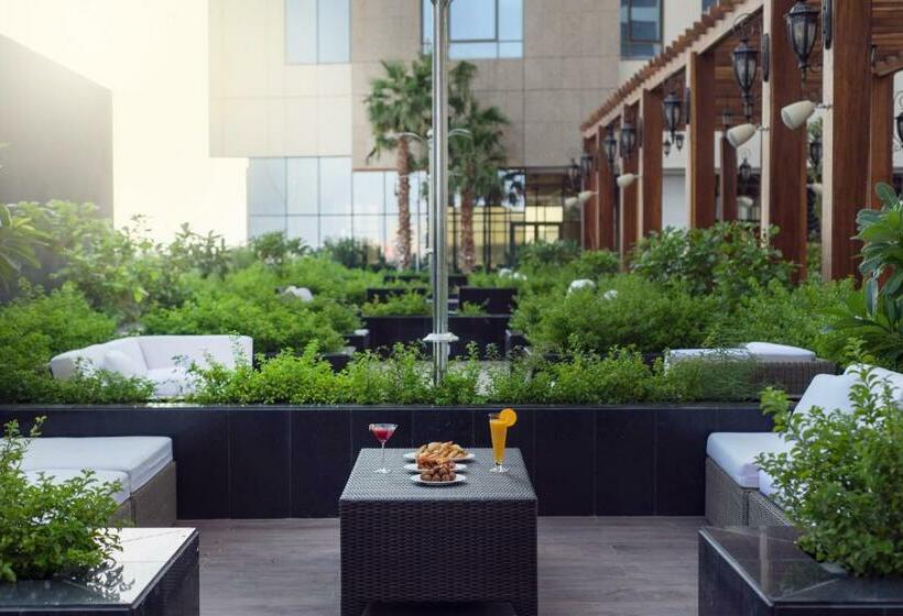 Полулюкс, Movenpick Hotel And Residences Riyadh