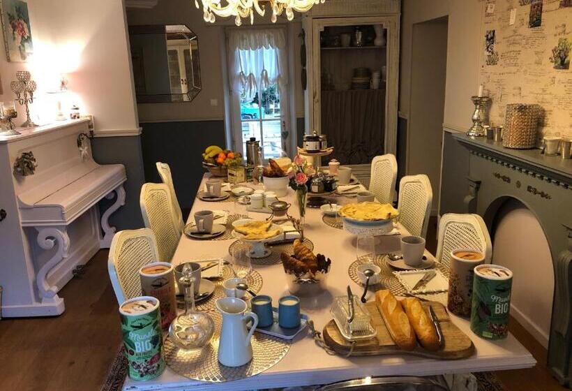 Family Suite, Domaine Les Bois Flottes Dans Maison De Charme Au Bord De Mer Et Proche De Cabourg