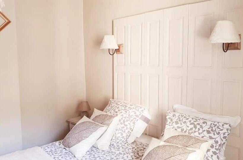 غرفة قياسية مطلّة علي الحديقة, Le 4 Feuilles En Camargue