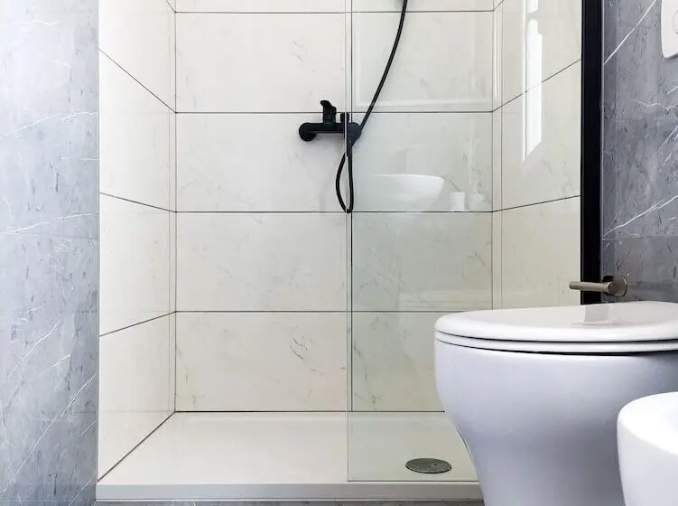 デラックスルーム, Kolossoi Guest House