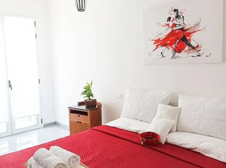 デラックスルーム, Kolossoi Guest House
