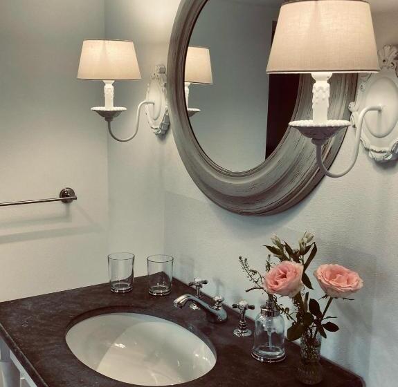 Номер Deluxe, Casa Pasch   Boutique Bed And Breakfast In Cumpadials
