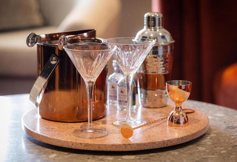 キングサイズベッドのスタンダードルーム, Intercontinental Sorrento Mornington Peninsula