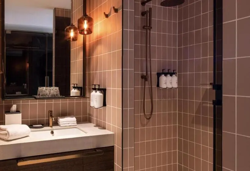 キングサイズベッドのスタンダードルーム, Intercontinental Sorrento Mornington Peninsula