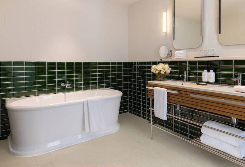 2 Bedroom Suite with Terrace, Intercontinental Sorrento Mornington Peninsula