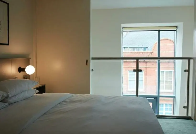آپارتمان 2 خوابه, Leven Manchester