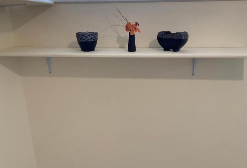 Deluxe Værelse, Cuterooms