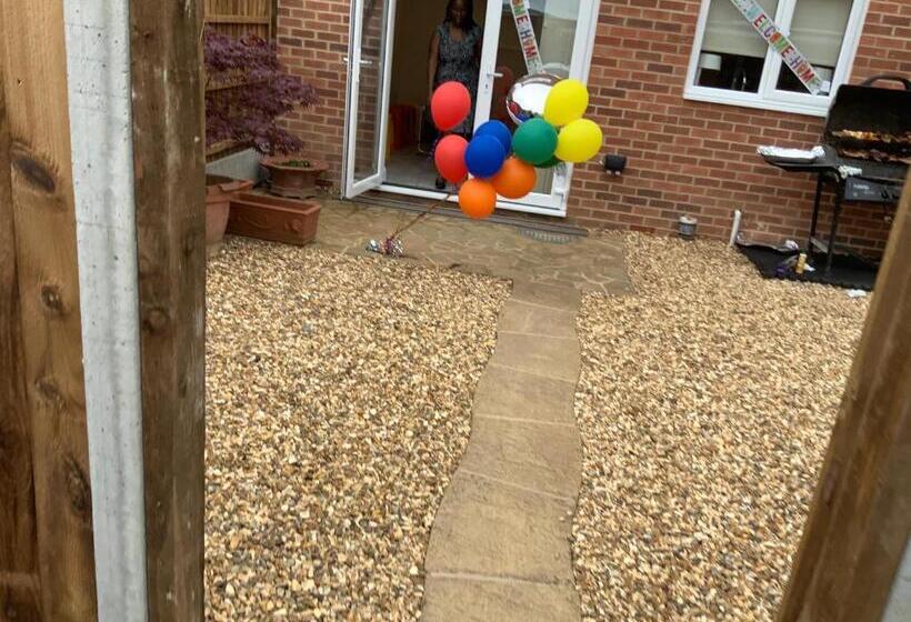 Deluxe Værelse, Cuterooms