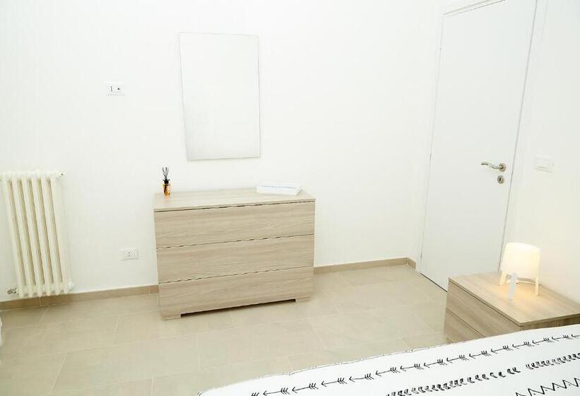 اتاق استاندارد با سرویس بهداشتی مشترک, Scirocco Guest House