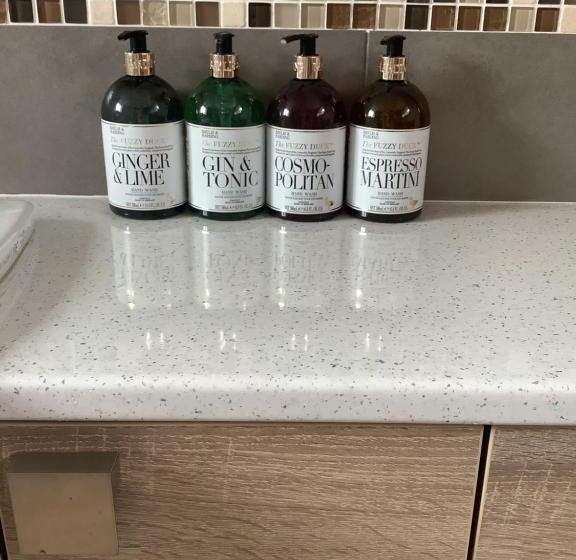 Standard room with outdoor bath, Westlea Bed And Breakfast