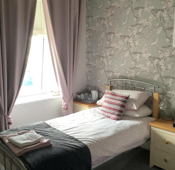 Standard room with outdoor bath, Westlea Bed And Breakfast