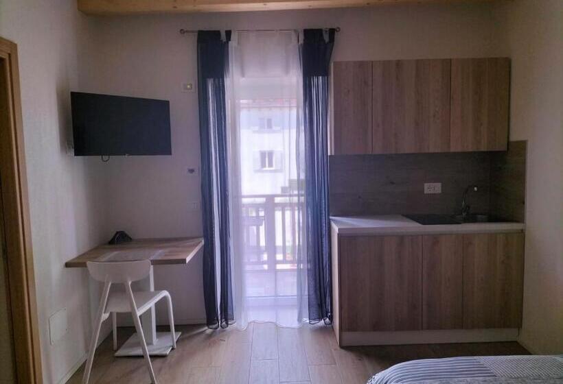 חדר סטנדרט עם מרפסת, B&b Al Portico