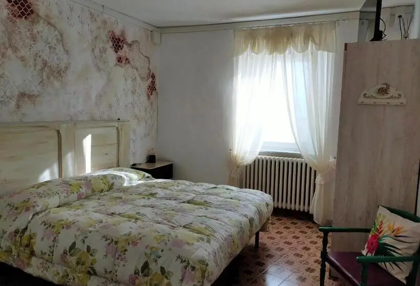スタンダード４人部屋, Bnb La Casina Dei Nonni