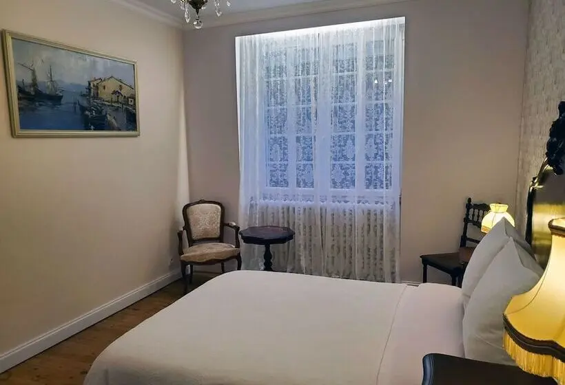 Suite Deluxe, Logis Vélès