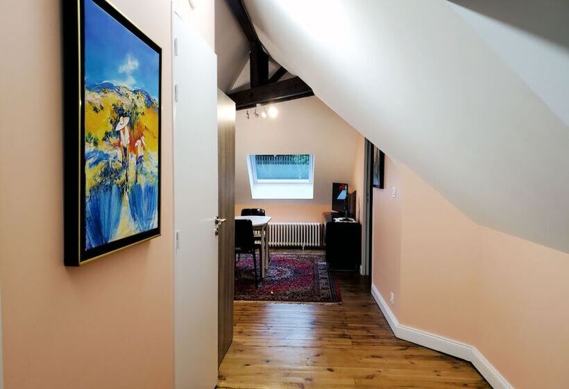 Люкс Superior, Logis Vélès