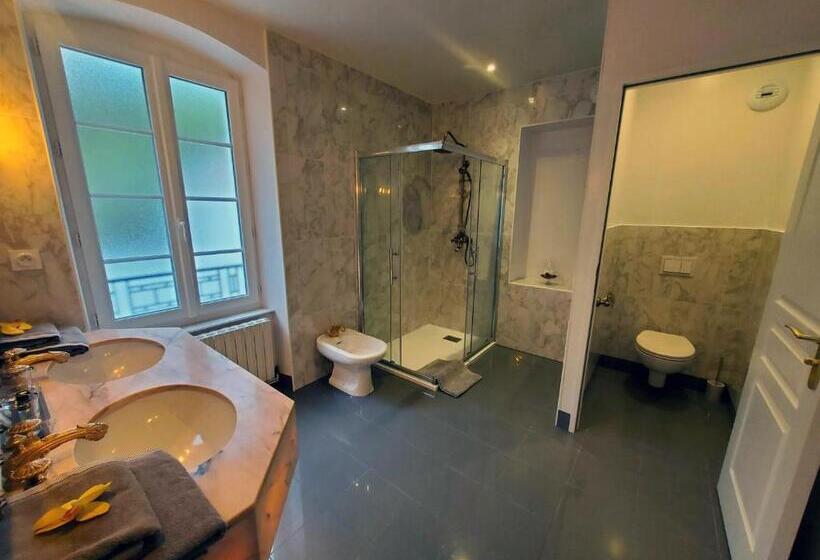 Люкс Повышенной Комфортности, Logis Vélès