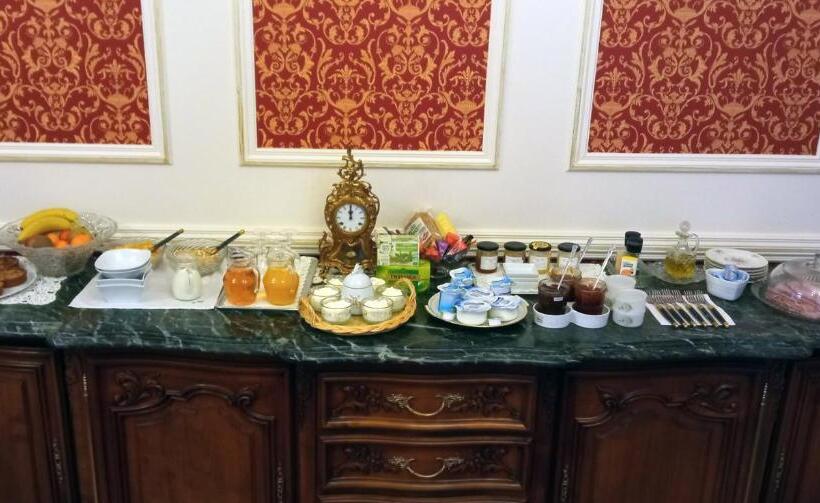 Люкс, Logis Vélès