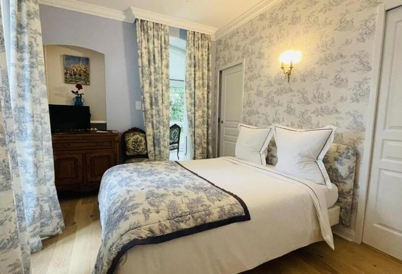 Люкс, Logis Vélès