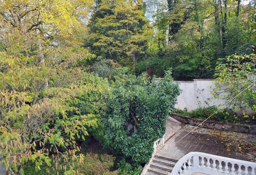 Люкс Superior, Logis Vélès