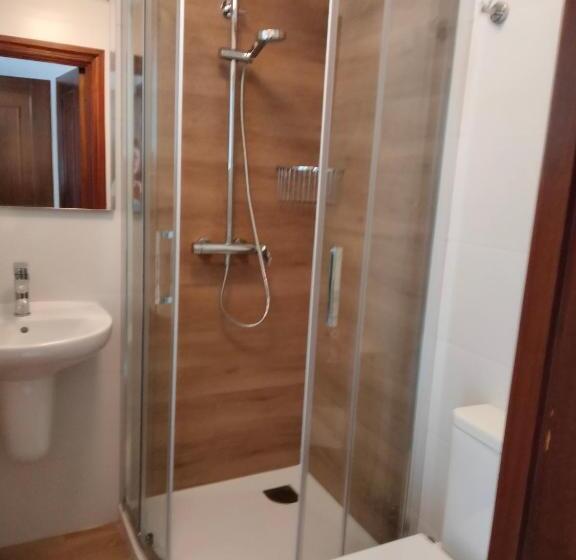 غرفة قياسية, A Casa De Lolita