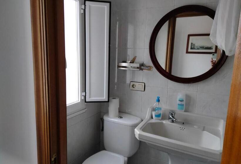 اتاق استاندارد, A Casa De Lolita