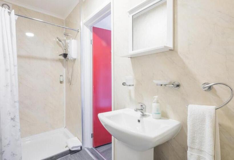 Quarto Economy, Rasa Sayang House   Self Check In Guesthouse