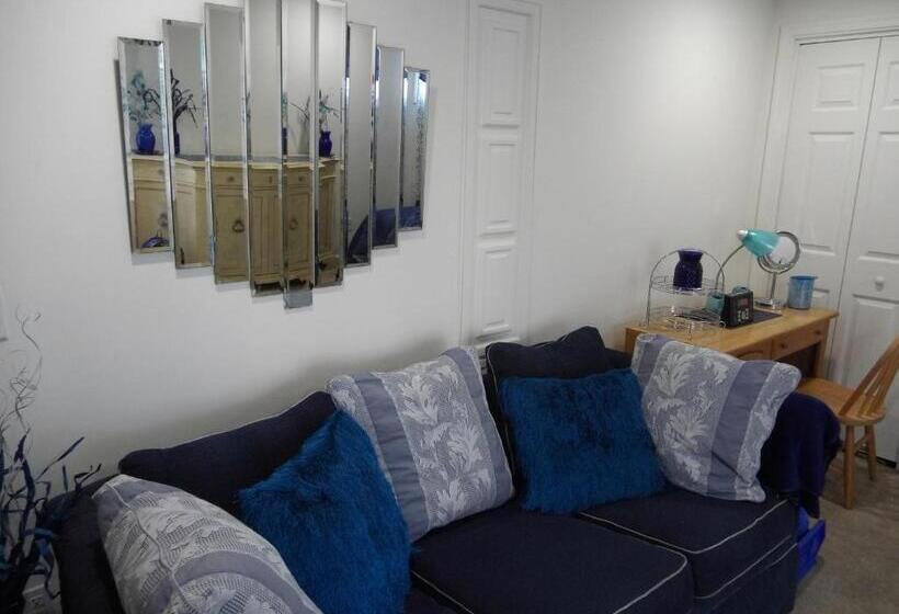 スタンダードルーム, The Blue Luxury Suite