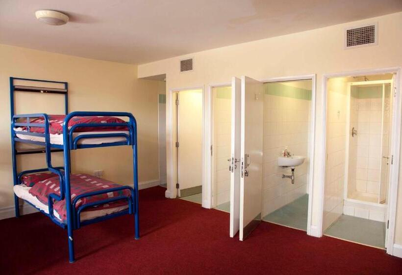 تختخواب در اتاق مشترک, Abigail S Hostel