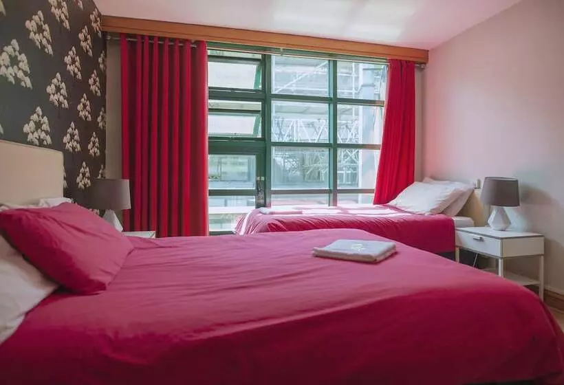اتاق استاندارد, Abigail S Hostel
