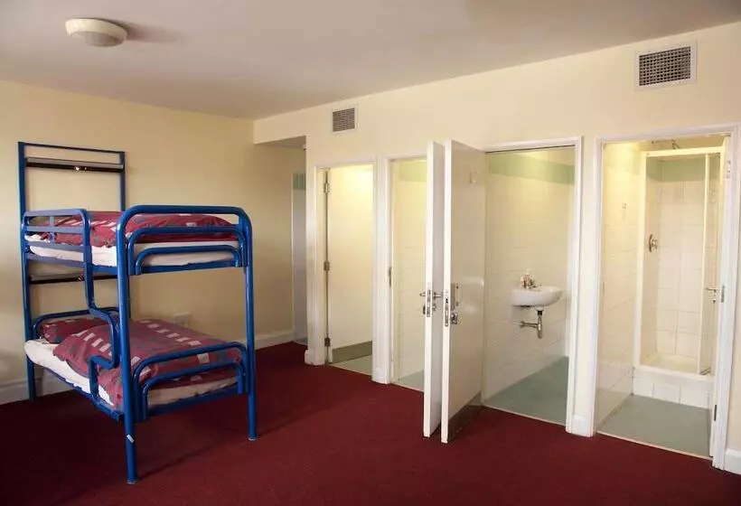 تختخواب در اتاق مشترک, Abigail S Hostel