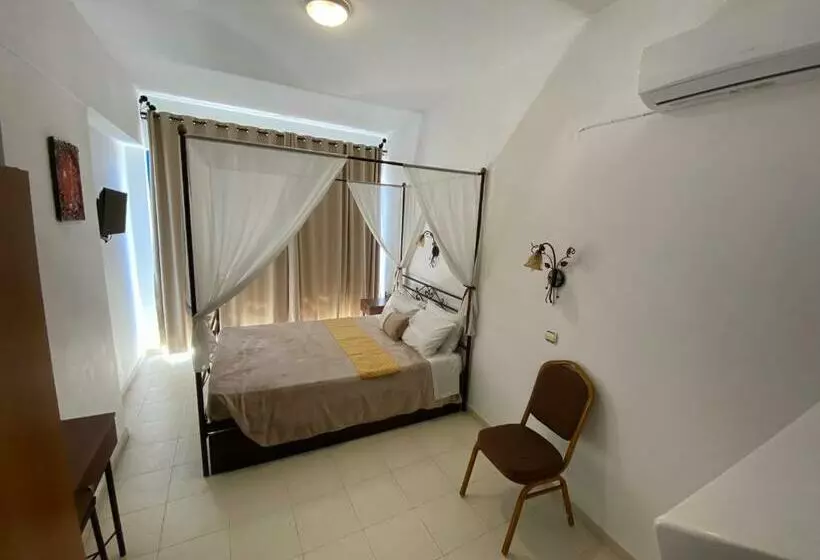 اتاق استاندارد با چشم‌انداز باغ, Anastasia Studios, Apartments & Suites