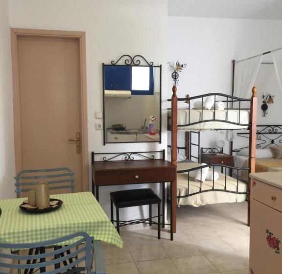 패밀리 룸, Anastasia Studios, Apartments & Suites