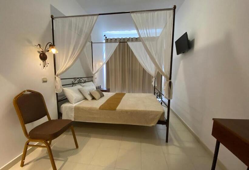 Triple Room Sea View, Anastasia Studios, Apartments & Suites