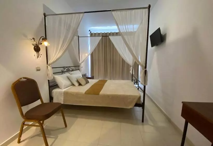Triple Room Sea View, Anastasia Studios, Apartments & Suites