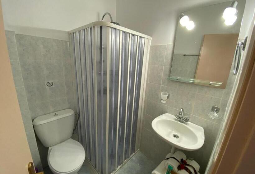 Triple Room Sea View, Anastasia Studios, Apartments & Suites