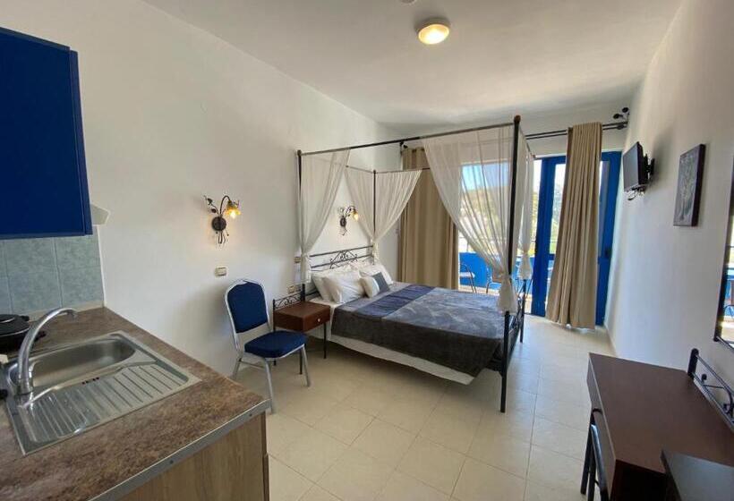 스탠다드 트리플 룸 가든 전망, Anastasia Studios, Apartments & Suites