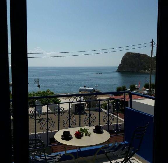 Triple Room Sea View, Anastasia Studios, Apartments & Suites