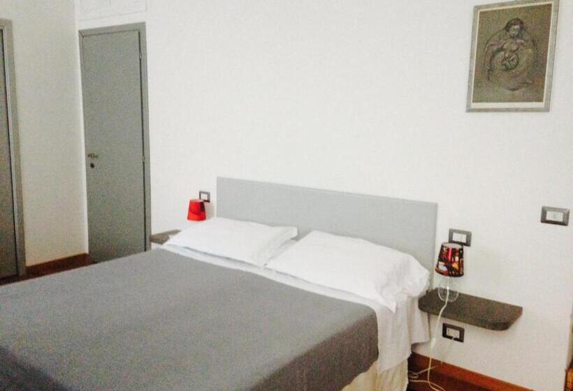 اتاق استاندارد سه نفره, B&b Entro Le Mura