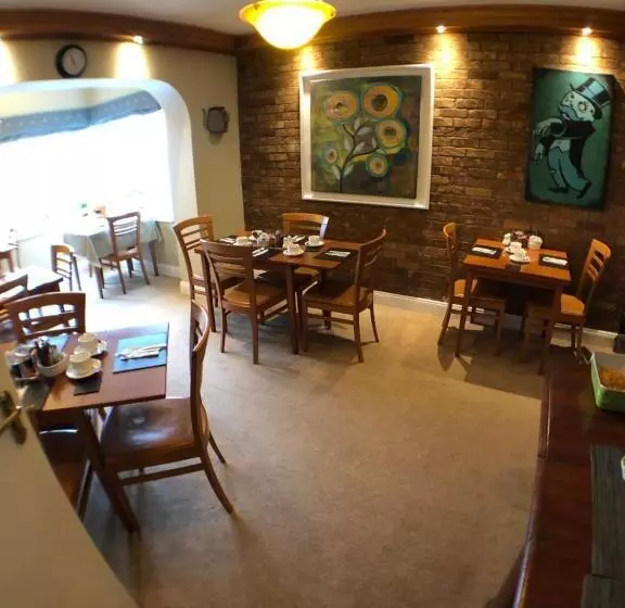 اتاق استاندارد سه نفره, Beach Haven Accommodations