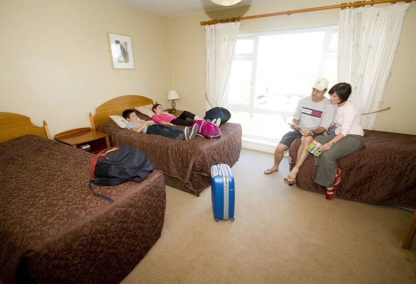 اتاق استاندارد چهار تخته, Beach Haven Accommodations